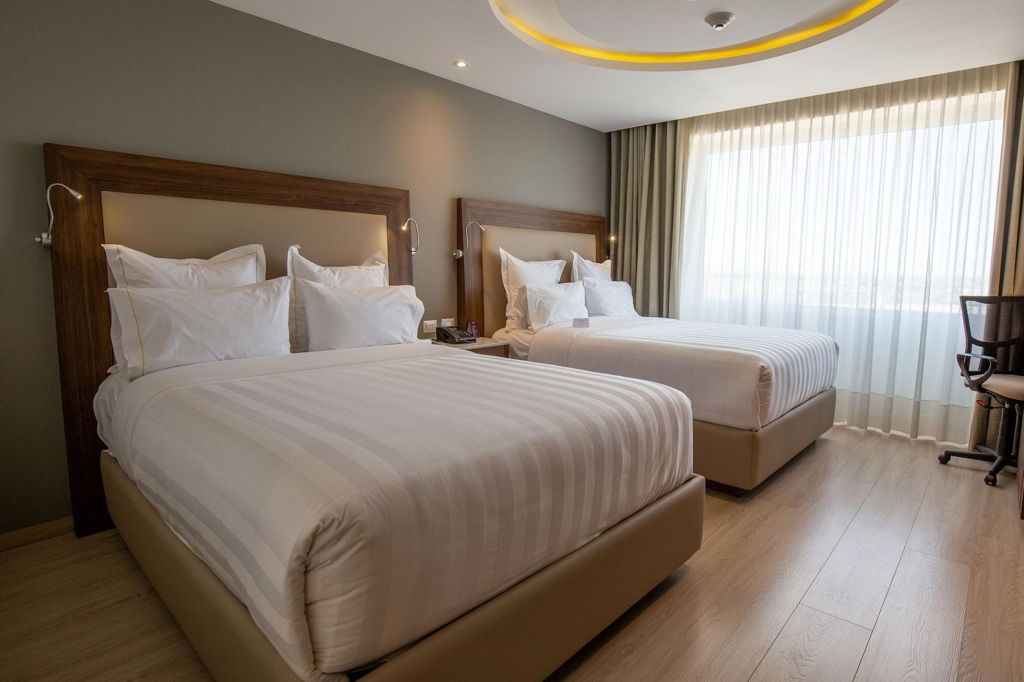 Hs Hotsson Hotel Irapuato Extérieur photo