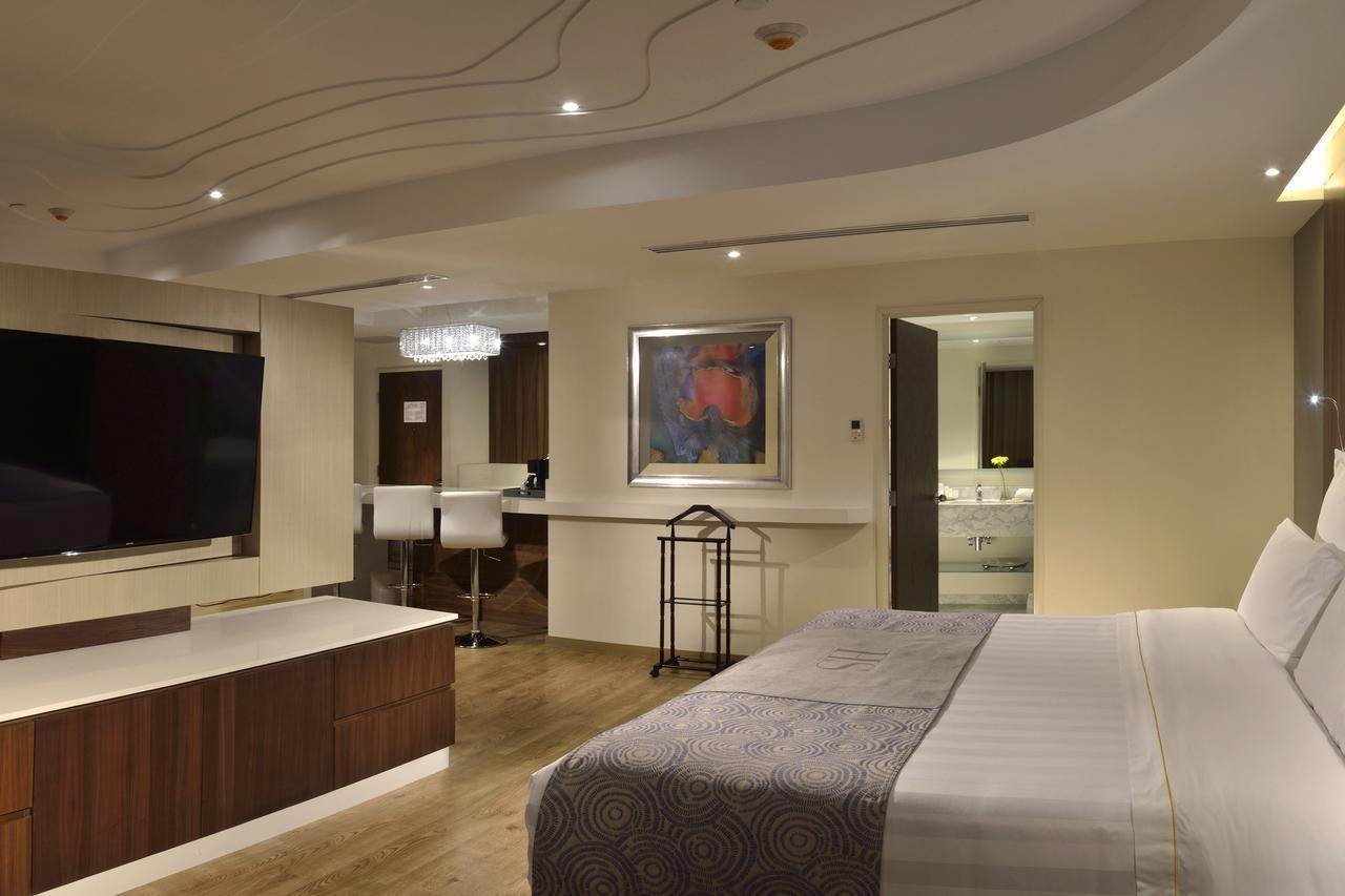 Hs Hotsson Hotel Irapuato Extérieur photo