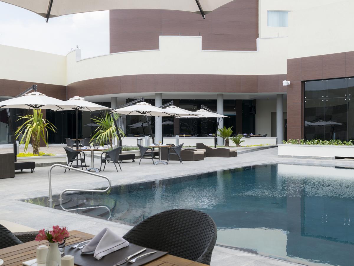 Hs Hotsson Hotel Irapuato Extérieur photo