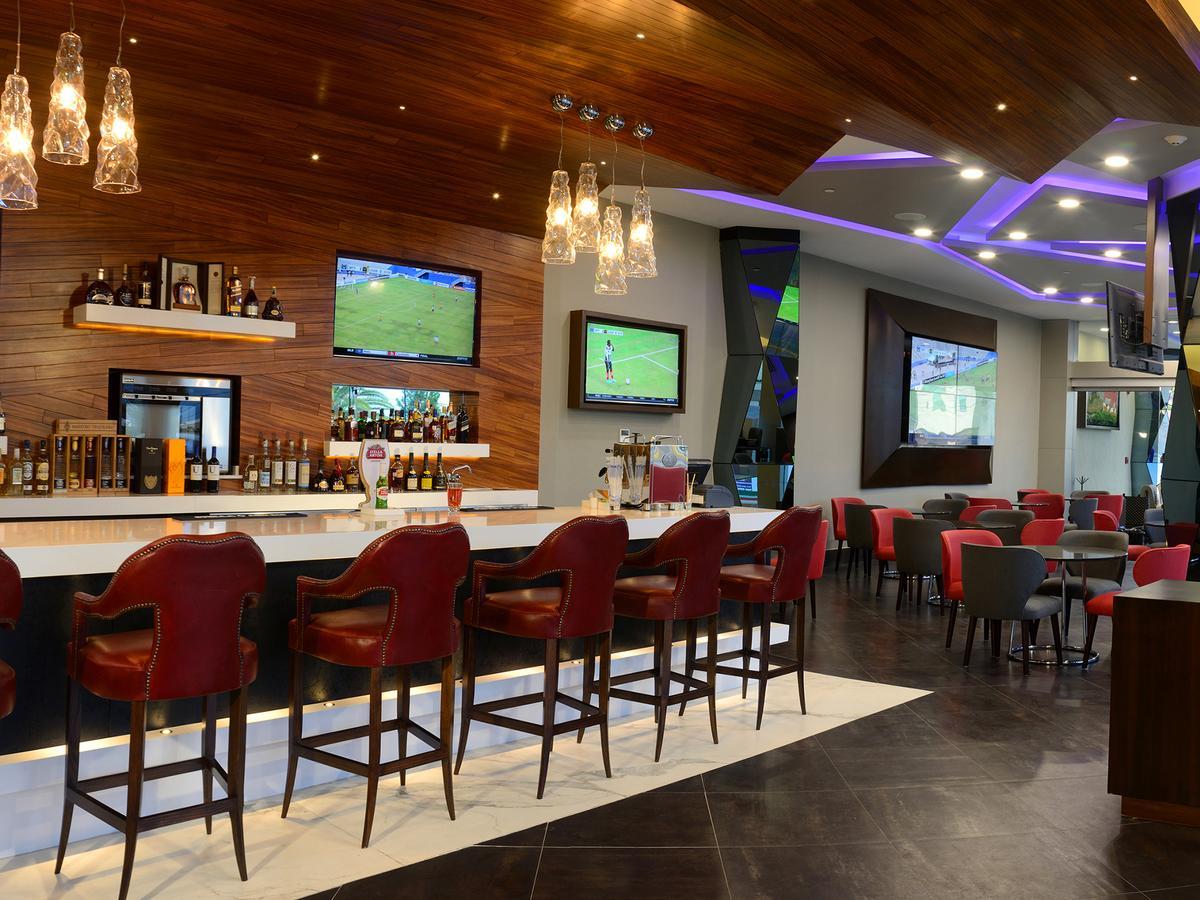 Hs Hotsson Hotel Irapuato Extérieur photo